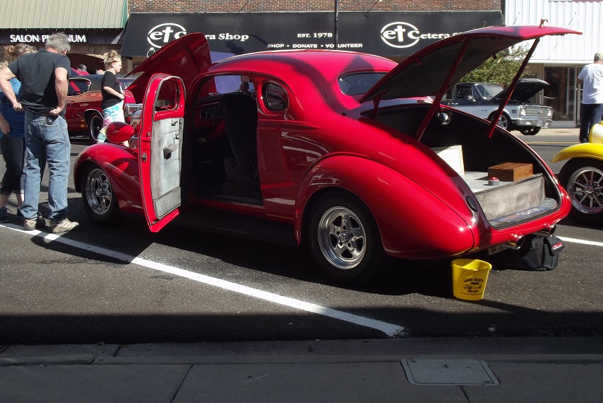 Hutchinson Kansas Dowtown Hot Rod Show The Horses Asses